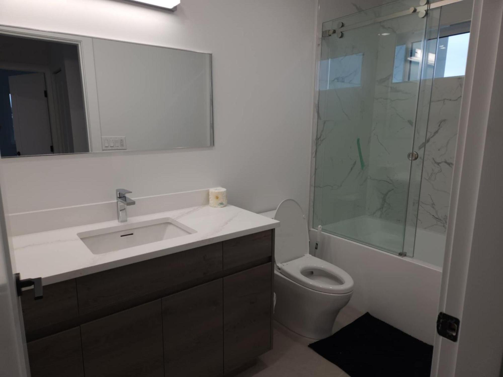 Signature Luxe Top-Floor Townhouse 2Br, 3Ba With Stunning Views فانكوفر المظهر الخارجي الصورة